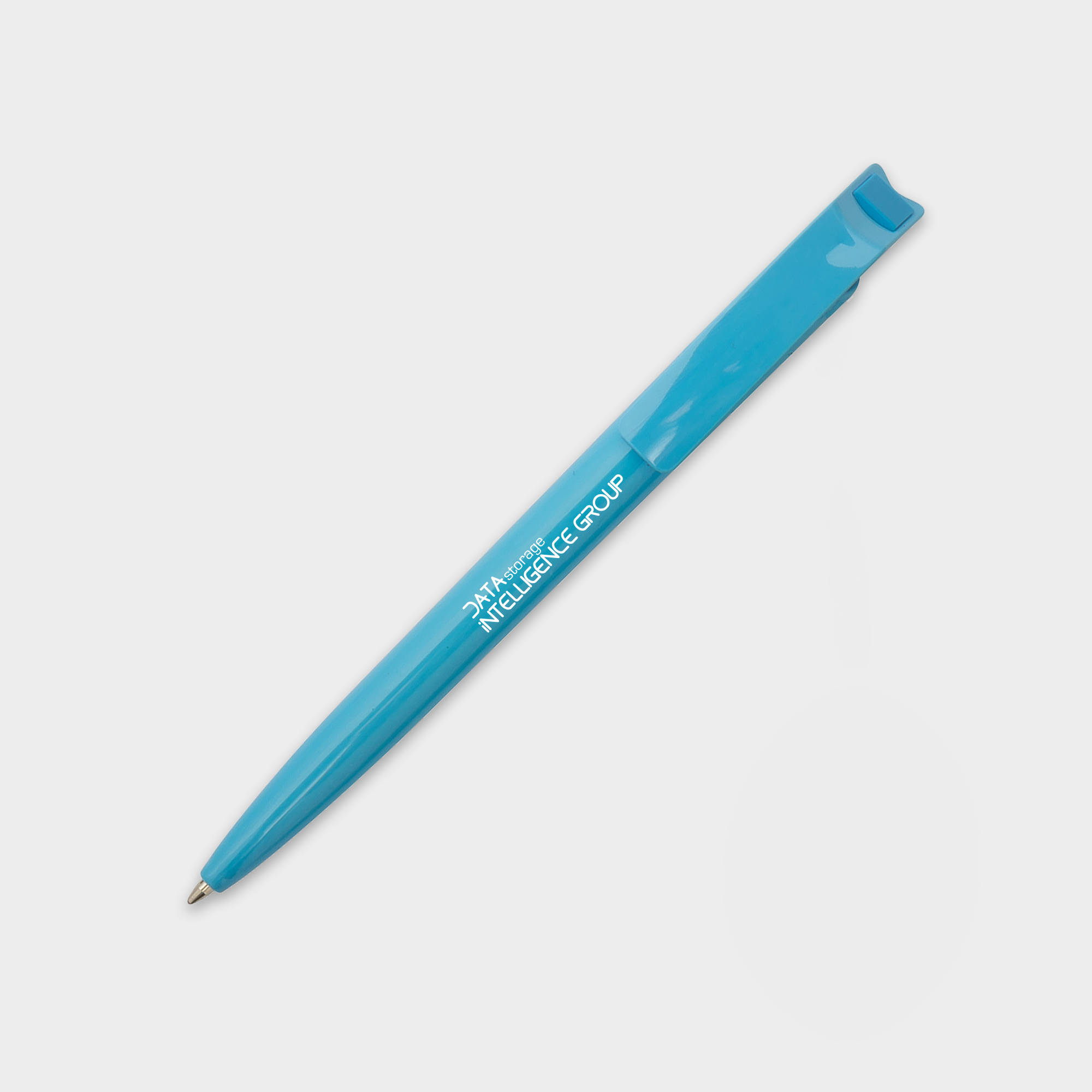The Green & Good Litani Pen. An eco-friendly and high-quality pen made from recycled plastic bottles (rPET) with black ink refills and a solid colour body. Made in the EU and available in a variety of colours. Light Blue