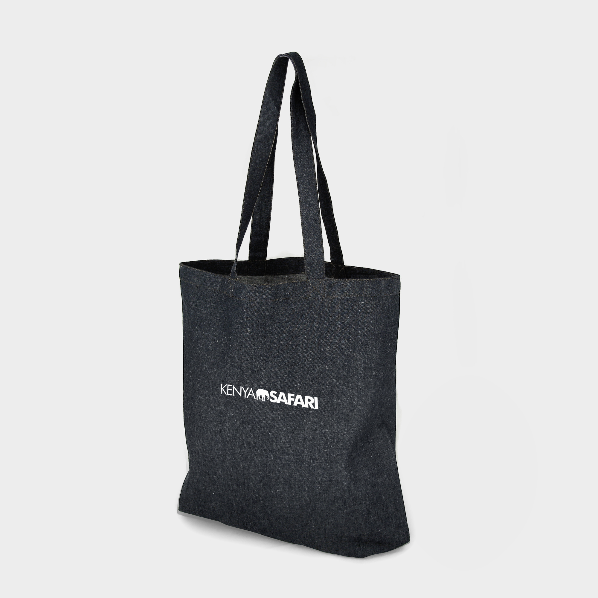 The Green & Good Carnaby Denim Shopper is made from navy blue denim. Sturdy and stylish bag with long shoulder handle. Ethically produced in India in an audited factory. 8oz / 280gsm cotton. Oekotex 100 Standard.