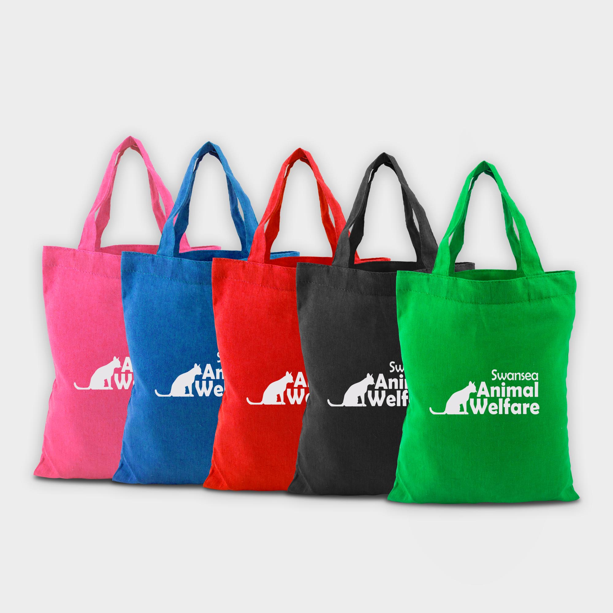 The Green & Good Greenwich Bag is made from coloured natural cotton. This bag has been dyed with AZO-free dyes, which are better for the environment. Small tote bag with short handles. Perfect for those special gifts. Ethically produced in India in an audited factory. 4oz / 120gsm cotton.